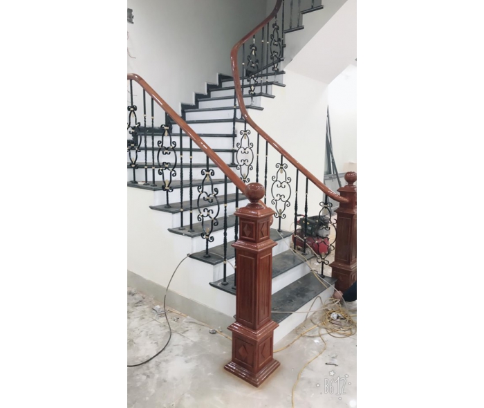 Cầu thang sắt nghệ thuật châu Âu MDSCA 18